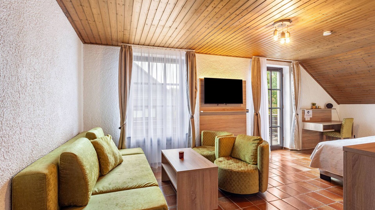 Assinghausen Apartment | Apartment 'Wohnung 3' with Shared Terrace, Shared Garden and Wi-Fi
