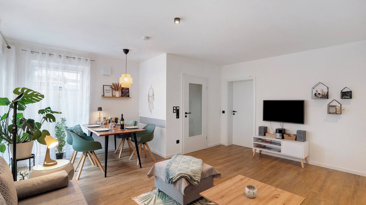Pfaffing Apartment | Apartment 'Wohnung Familienglück Nähe München' with Private Terrace and Wi-Fi