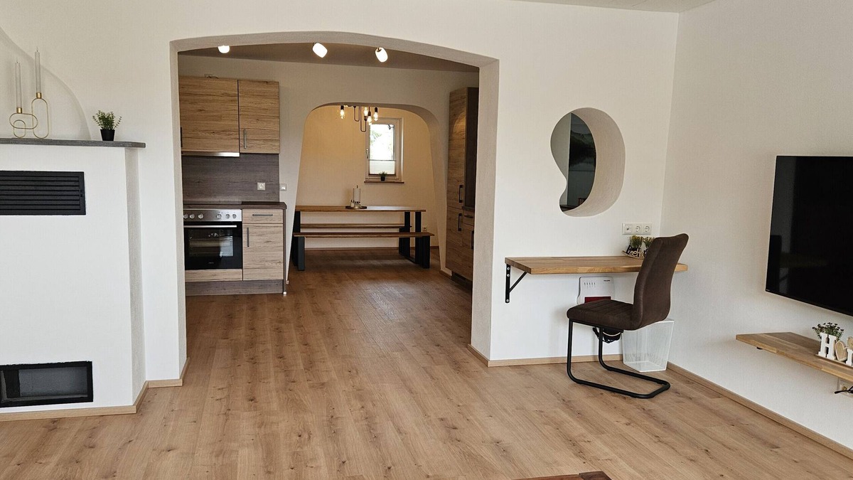 Pielenhofen Apartment | Apartment 'Wohnung-nummer-4' for 6 people
