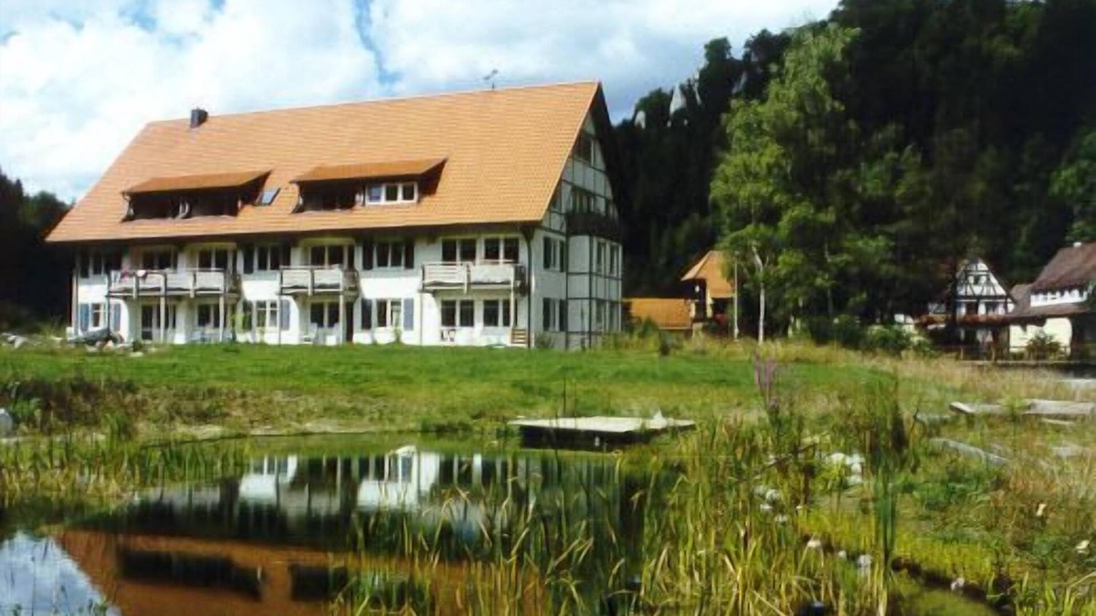 Muensingen Apartment | Apartment Wolfstal mit 90 qm, 2 Schlafzimmer für maximal 6 Personen