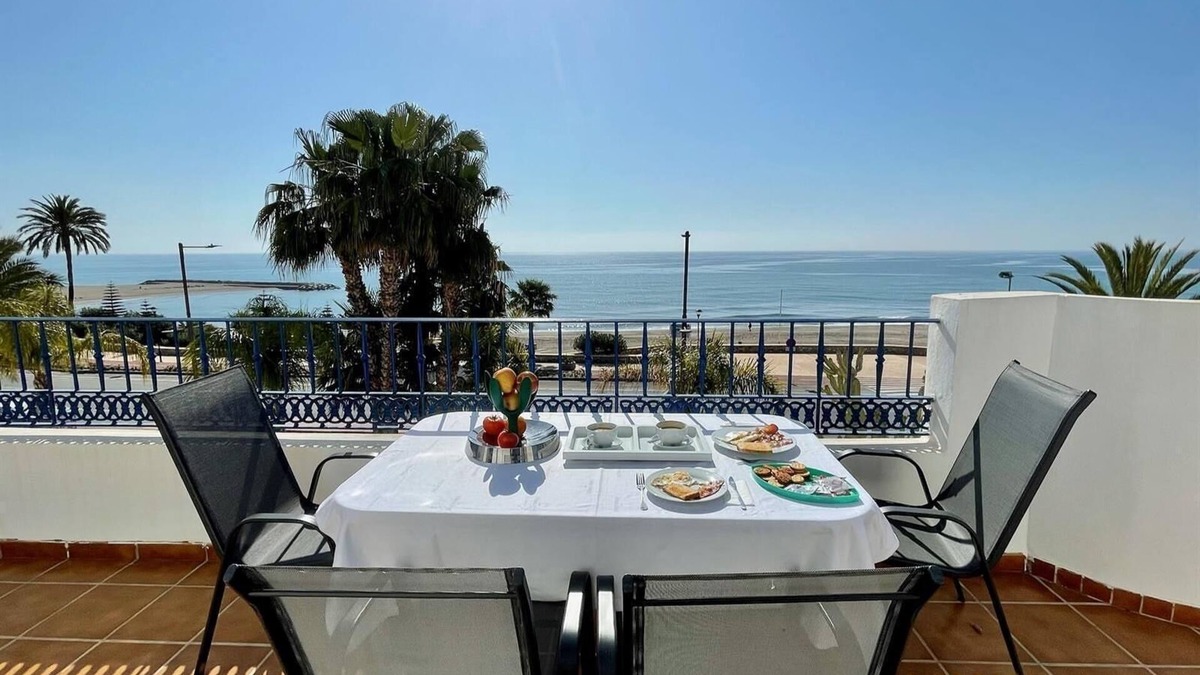 La Parata Apartment | Apartment 'Zahories Córner Mojácar sea views' with Shared Pool, Terrace & Wi-Fi