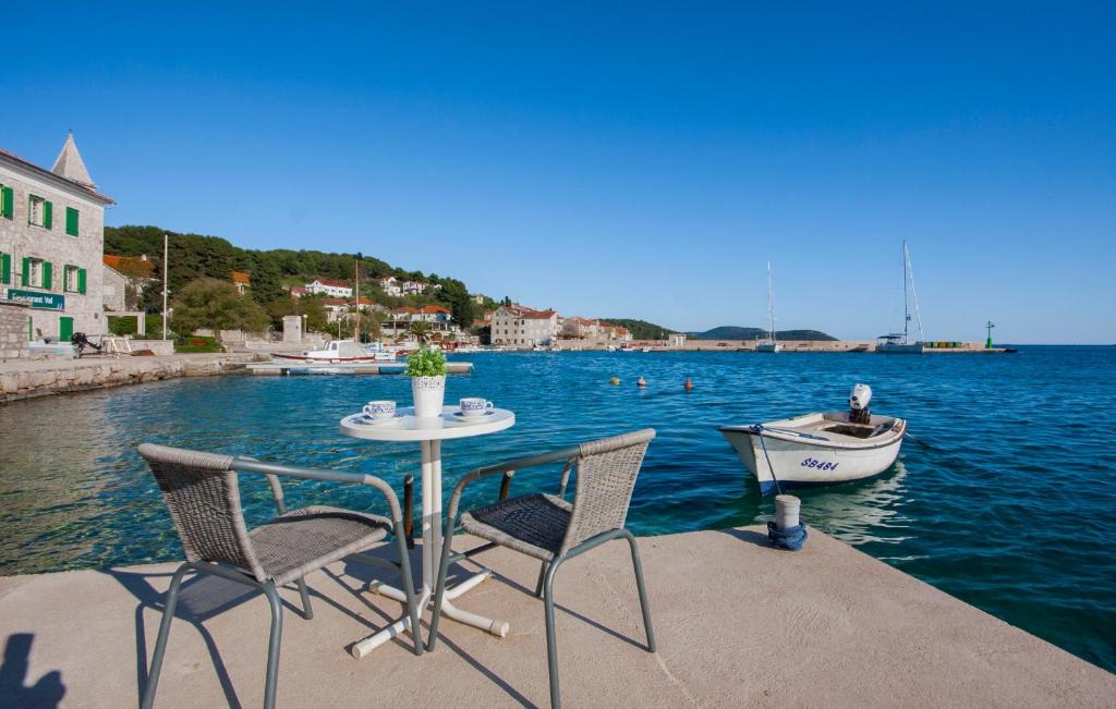 Prvic Luka Apartment | Apartment Zana