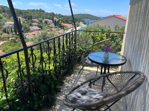 Maslinica Apartment | Apartment Zeljko