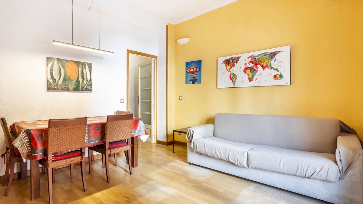 Benicalap Apartment | Apartment 'Zona Doctor Peset' with Private Terrace, Wi-Fi and Air Conditioning