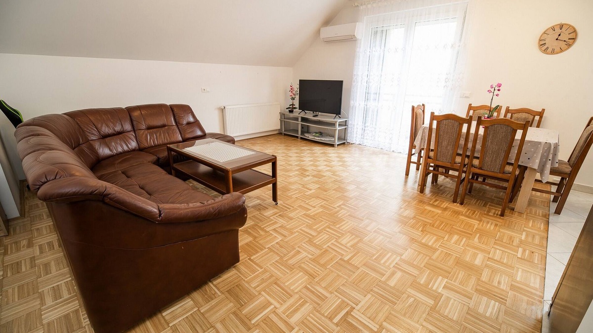 Skofljica Apartment | Apartments Želimlje - One Bedroom Apartment 1