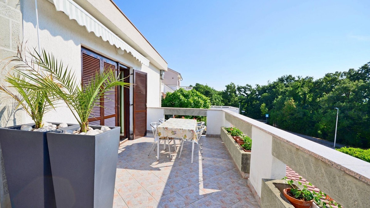 Njivice Apartment | Apartments Ante (68281-A1) - Njivice - island Krk