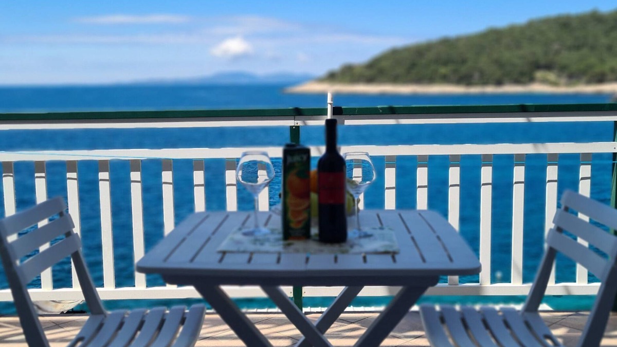 Milna Apartment | Apartments Ana i Ante (95131-A2) - Milna - island Hvar
