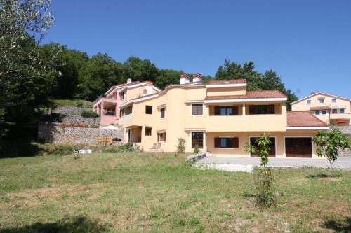 Kuceli House | Apartments and Room in Nature Setting