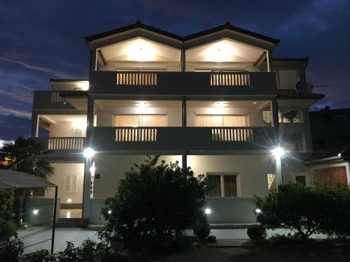 Rogoznica Apartment | Apartments Bumbar