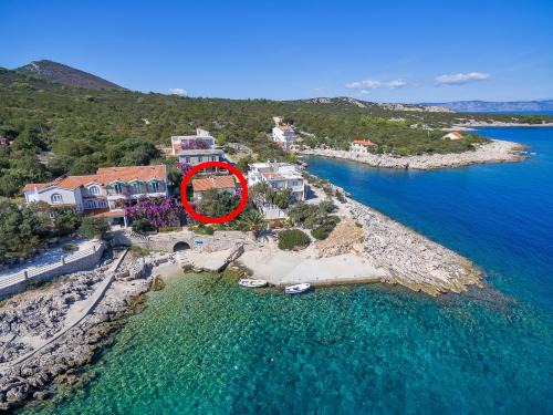 Pokrivenik Apartment | Apartments by the sea Cove Pokrivenik, Hvar - 14345