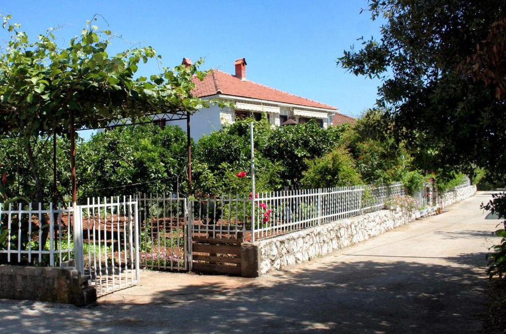 Sreser Apartment | Apartments by the sea Sreser, Peljesac - 4557