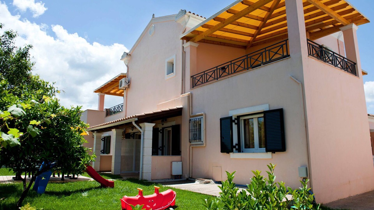 Acharavi Apartment | Apartments close to the beach and the resort centre with access to a nearby pool
