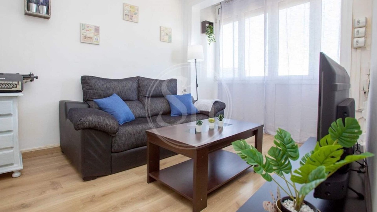 Sant Marti Apartment | Apartments Les Corts for 4