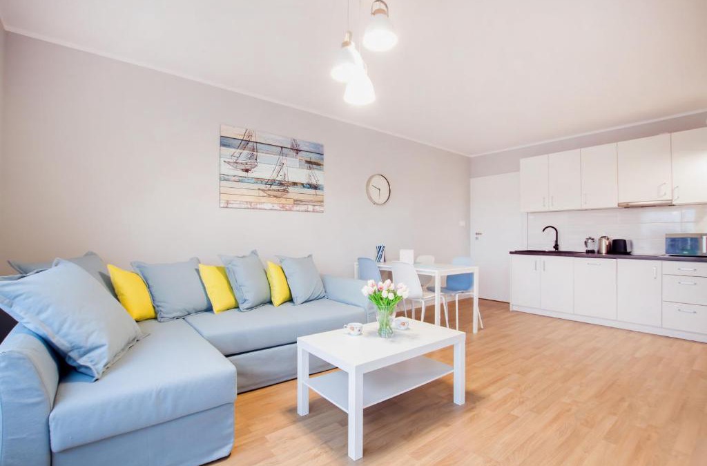 Pierwoszyno Apartment | Apartments Gdynia Na Fali with Free Parking by Noclegi Renters