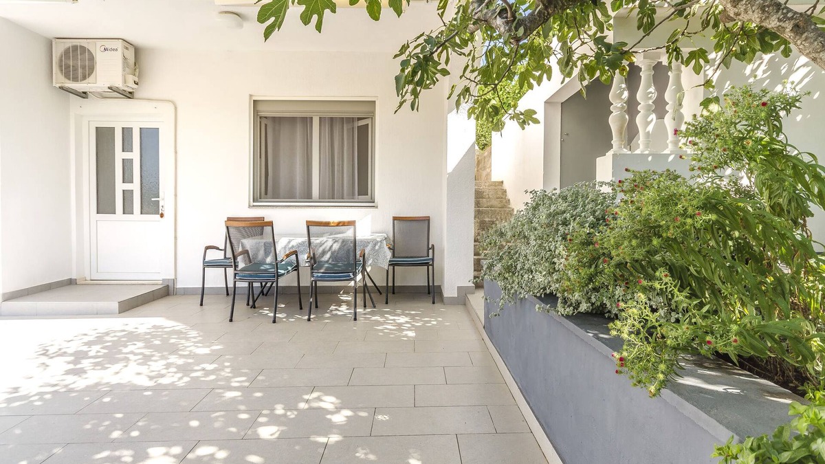 Tisno Apartment | Apartments Danica (22221-A2) - Tisno - island Murter