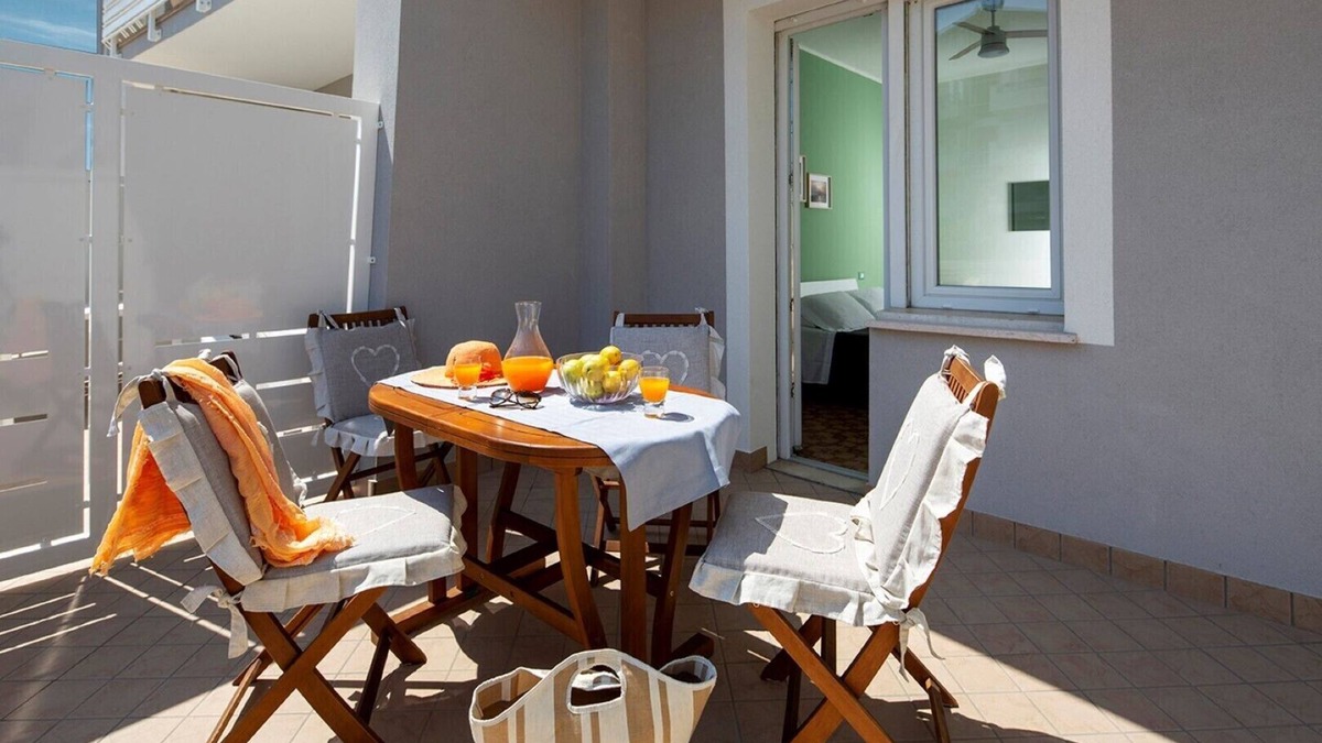 Miramare Apartment | Apartments in Miramare di Rimini 150 meters from the Sea - Ross 2/A