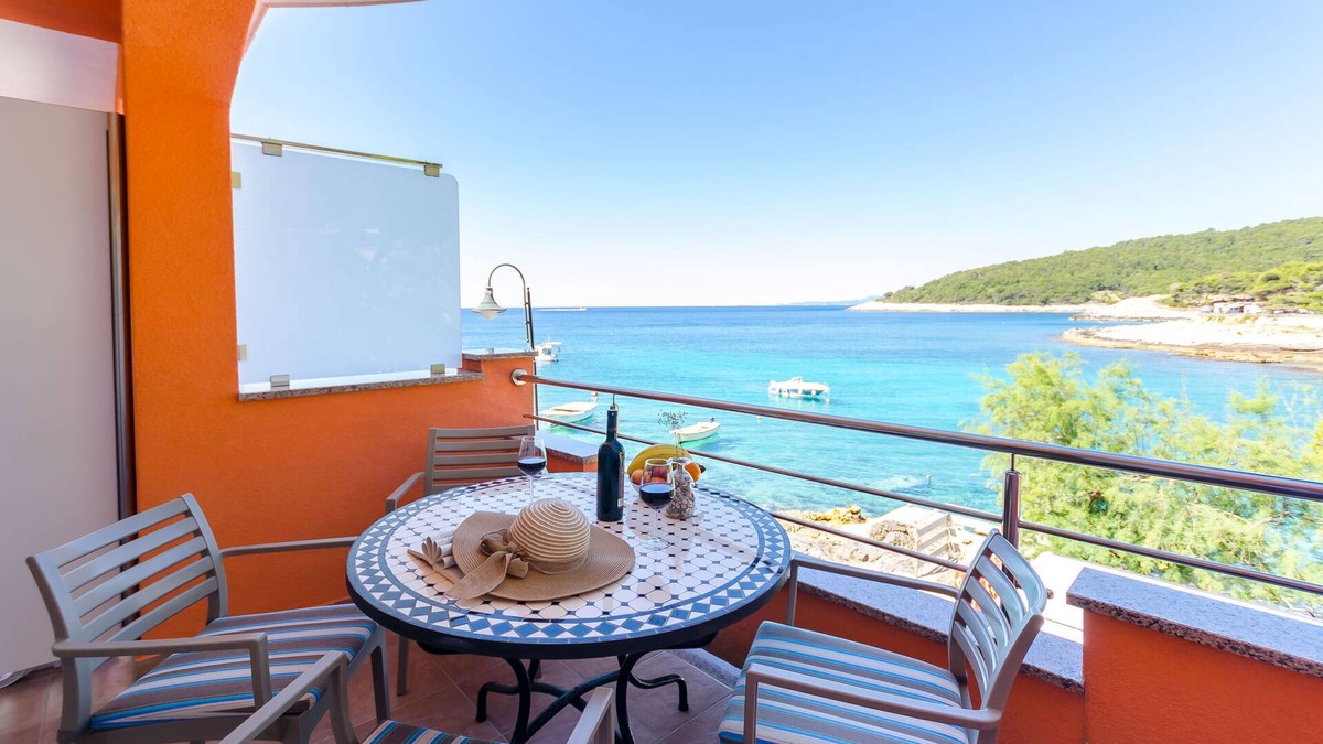 Milna Apartment | Apartments Juka (119551-A2) - Milna - island Hvar