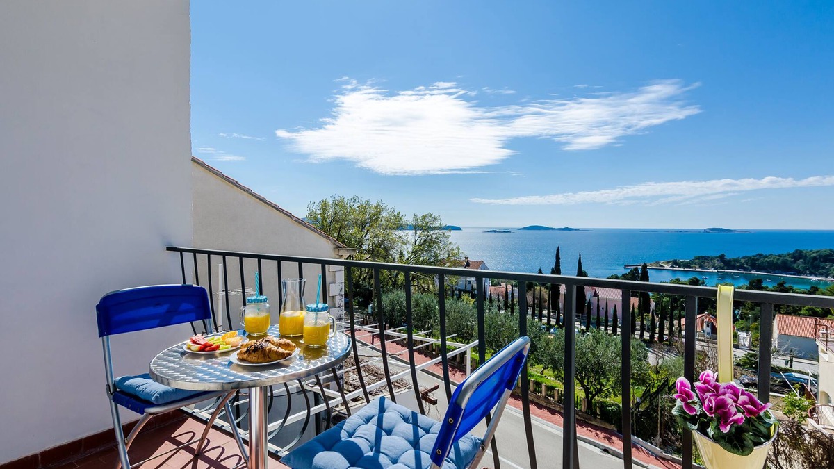 Brasina Apartment | Apartments Knego