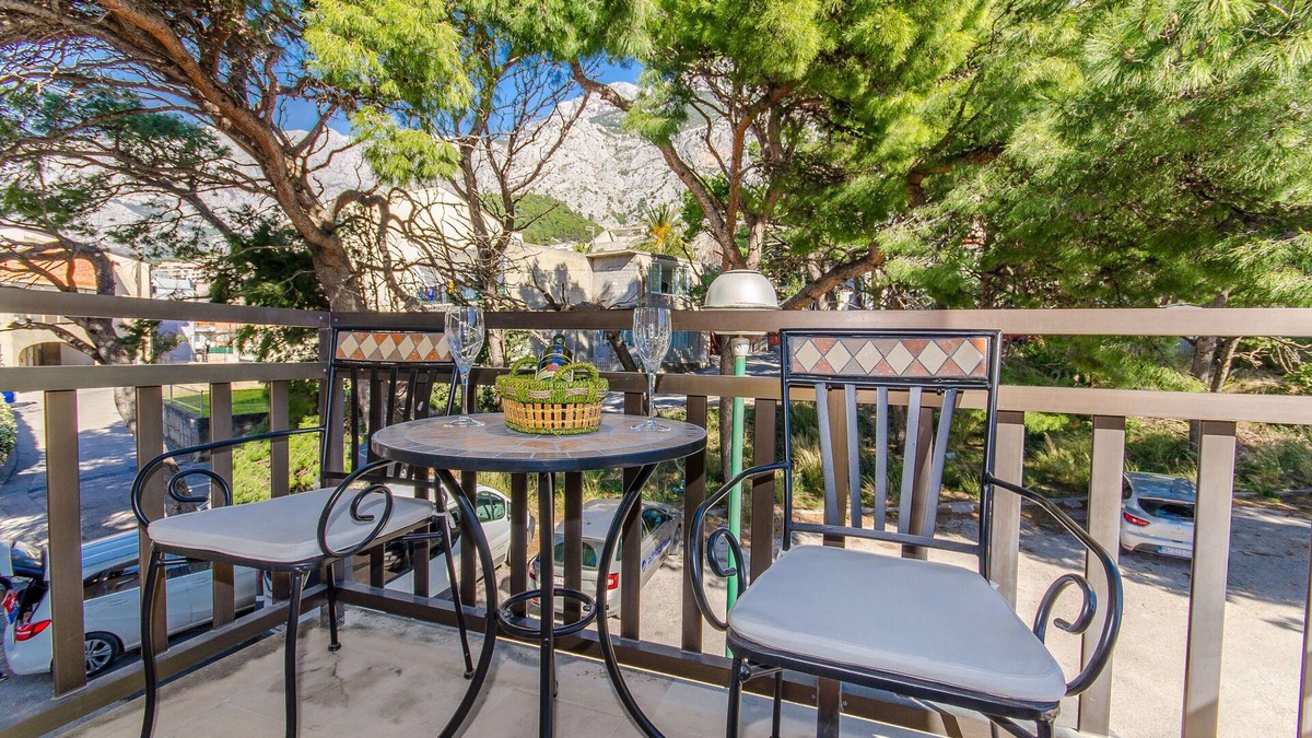 Vrpolje Apartment | Apartments Marinko (37171-A3) - Makarska