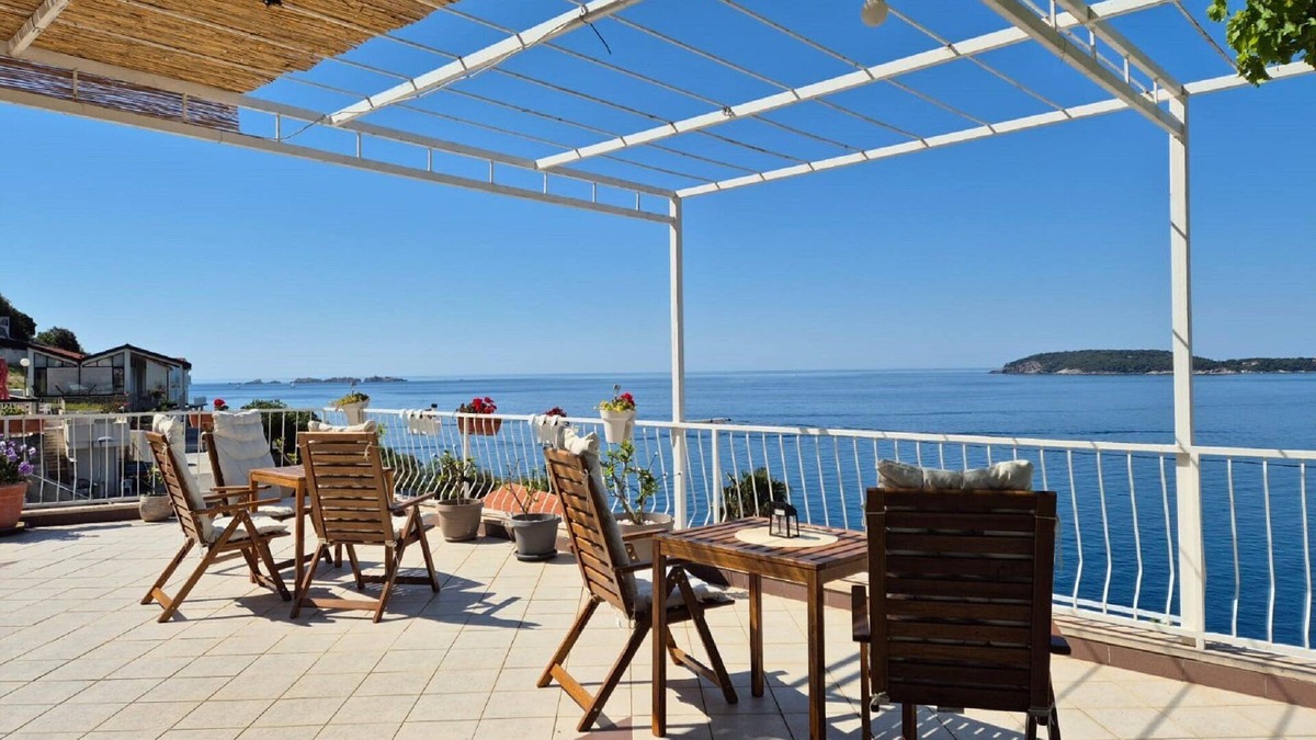 Stikovica Apartment | Apartments Matea