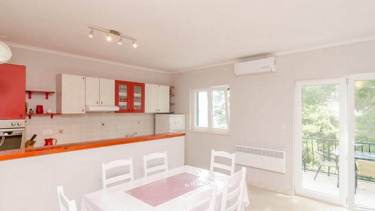 Kobas Apartment | Apartments Matuško Mljet - Two-Bedroom Apartment with Terrace and Sea View