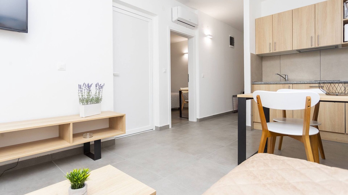Seget Donji Apartment | Apartments Medena (97921-A10) - Seget Donji