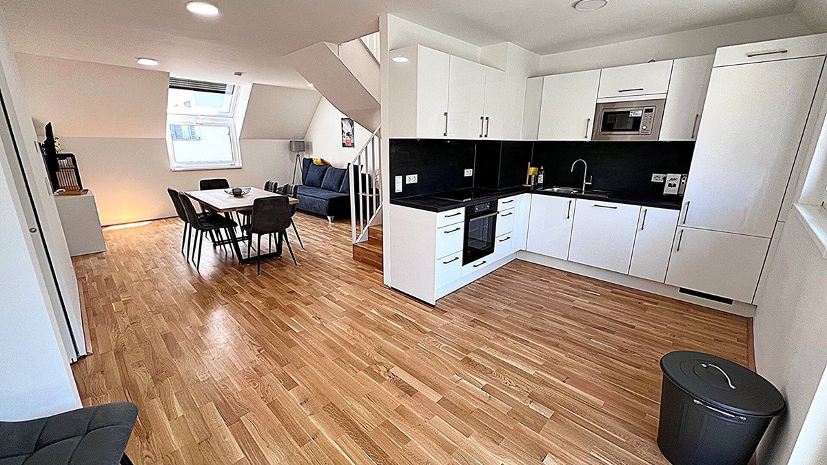 Funfhaus Apartment | Apartments next to Public Transport GG13