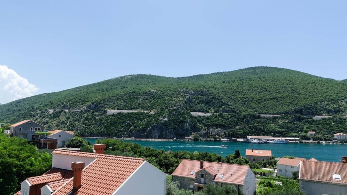 Mokosica Apartment | Apartments Peco - Apartment with 1 bedroom, terrace and partial sea view