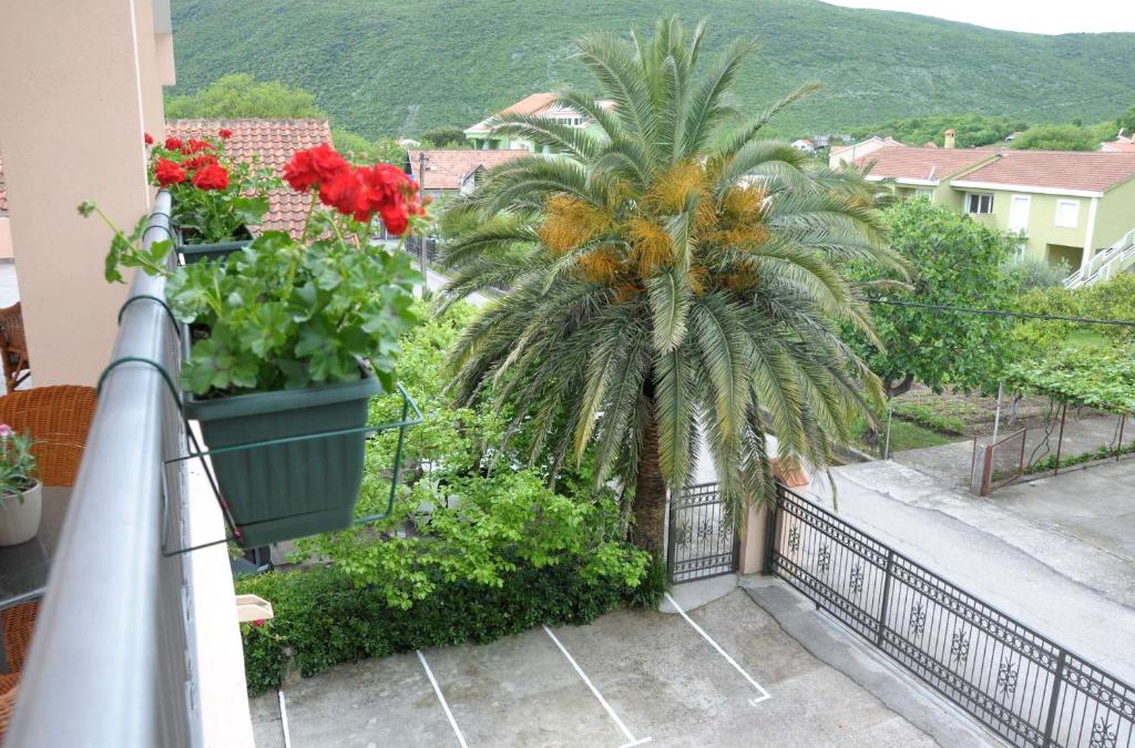 Lastva Grbaljska Apartment | Apartments Royal