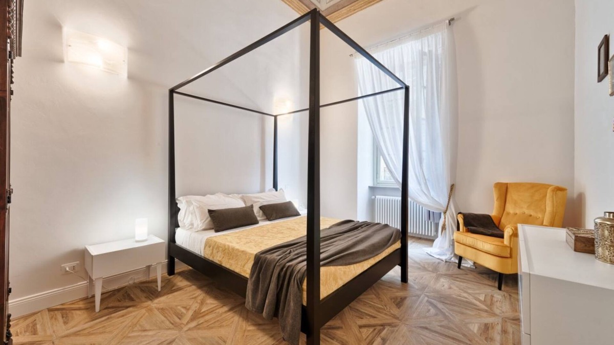 Historic Centre Apartment | Apartments To Art Bollati