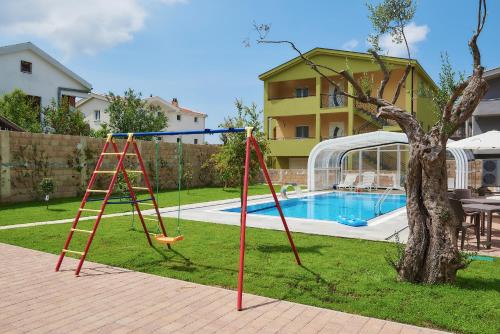 Burtaisi Apartment | Apartments Villa FourTuna