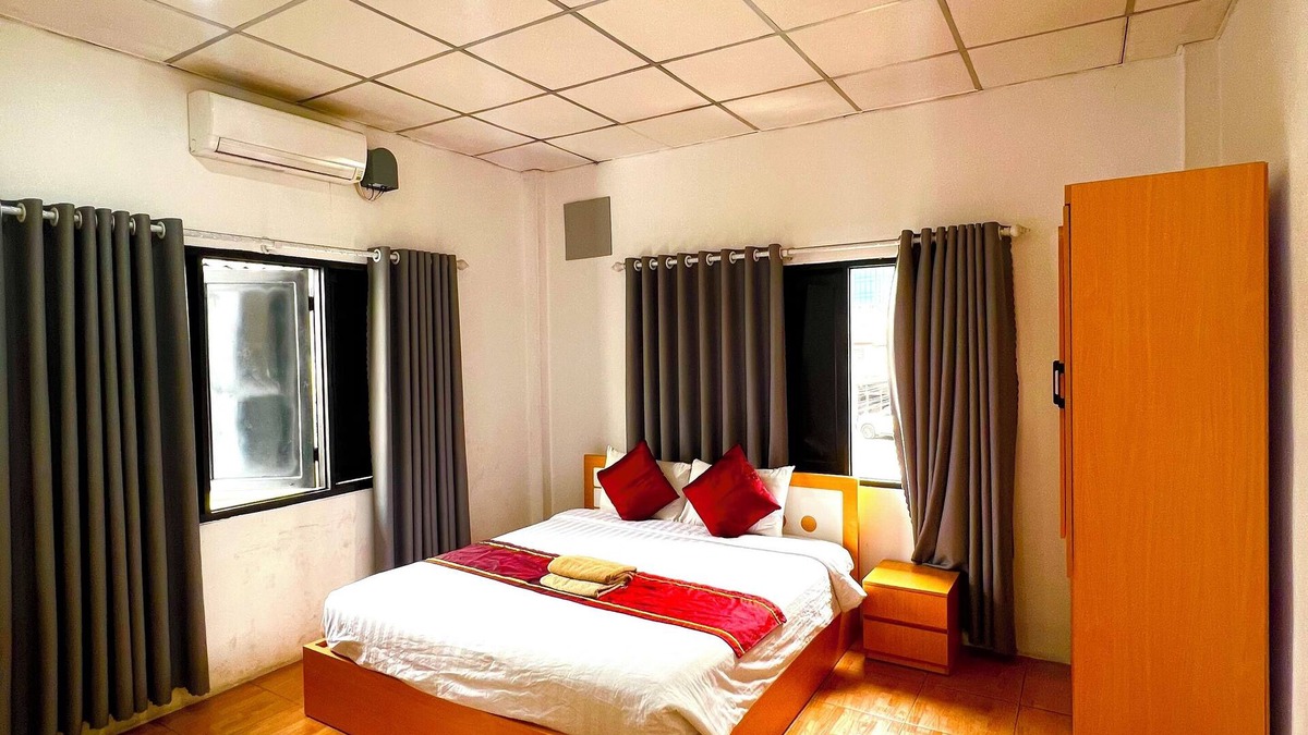 Vientiane Hotel | Apatuxay Vientiane Hotel & Apartment