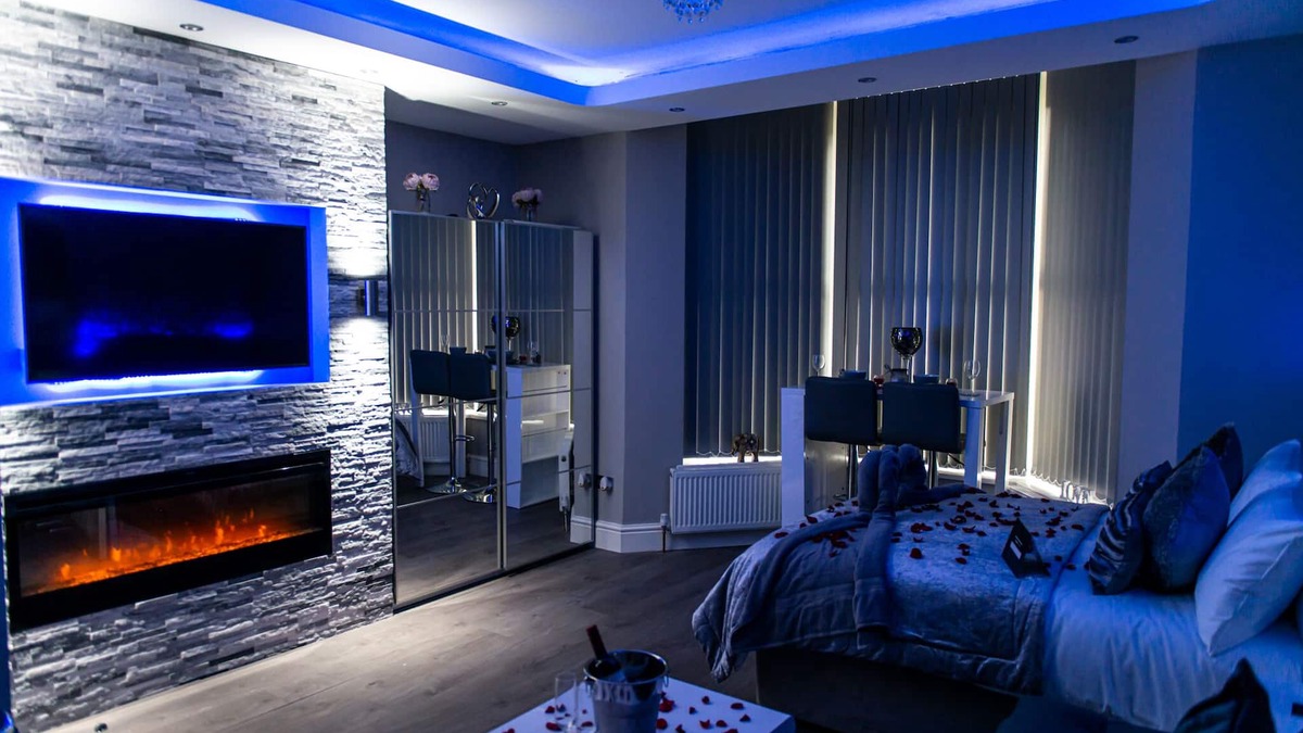 Bradford Apartment | Aphrodite Suites - Deluxe Apartment Suite