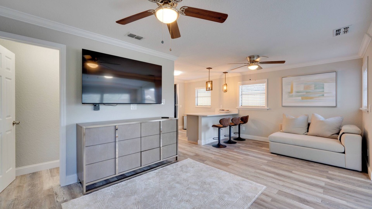 Plymouth House | Apopka Home w/Yard & Grill Near Wekiwa Springs!