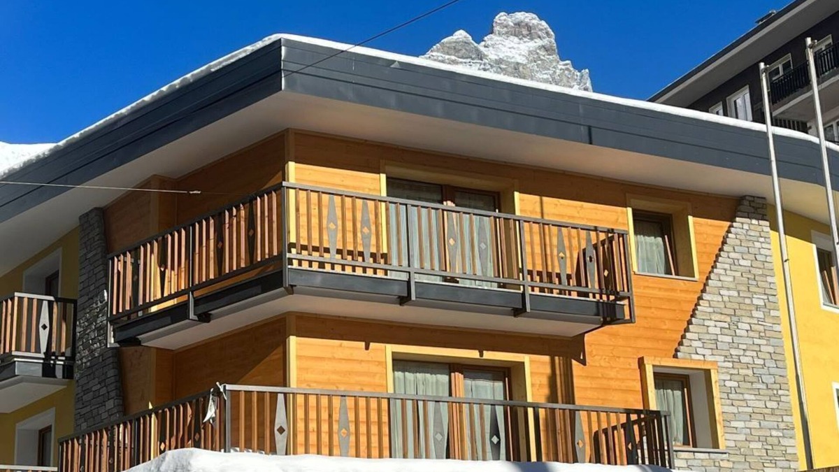Cervinia Apartment | App 9 Two-rooms apartment centrally located close to the slopes