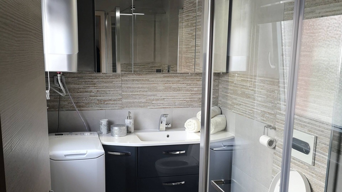 Brezice Apartment | APP Dario 6170