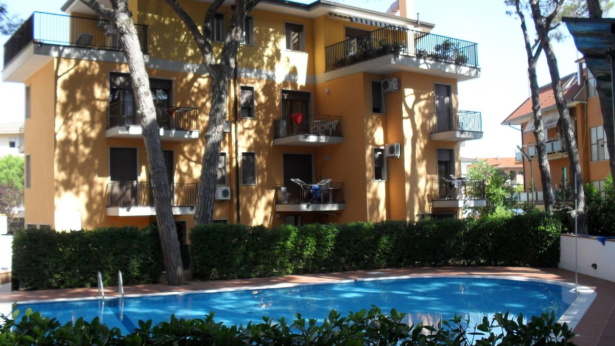 Eraclea Mare House | app. no. 8 Elite condo with pool, sunbeds and play area, wi-fi