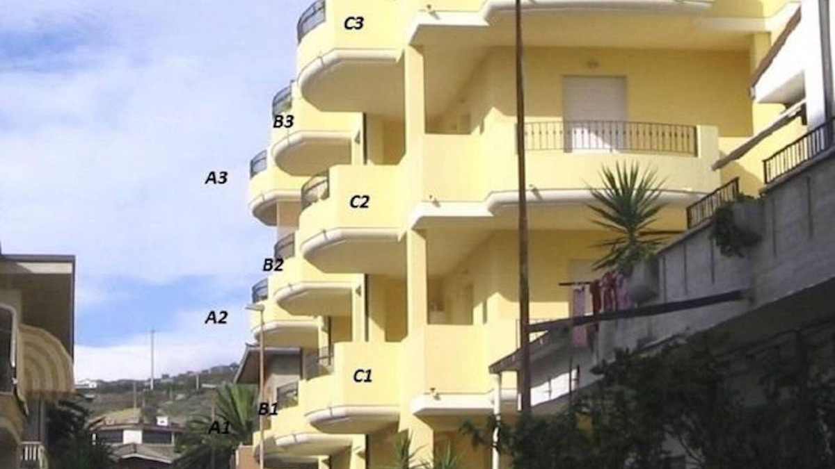 Tortoreto Lido Apartment | App. on the 1st floor with beautiful sea view just 30mt. from the free beach!