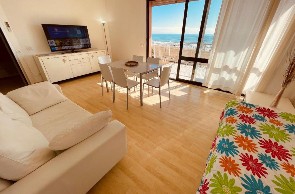 Lido di Jesolo Apartment | App4rent Augustus Sea View - Family House - wifi&parking - 3 rooms