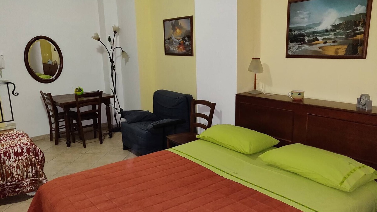 Santo Stefano di Camastra Apartment | Appartamento il Castellino