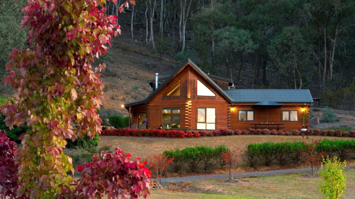 Bonnie Doon House | Appalachian High-Country Retreat - Pet Friendly Countryside Escape