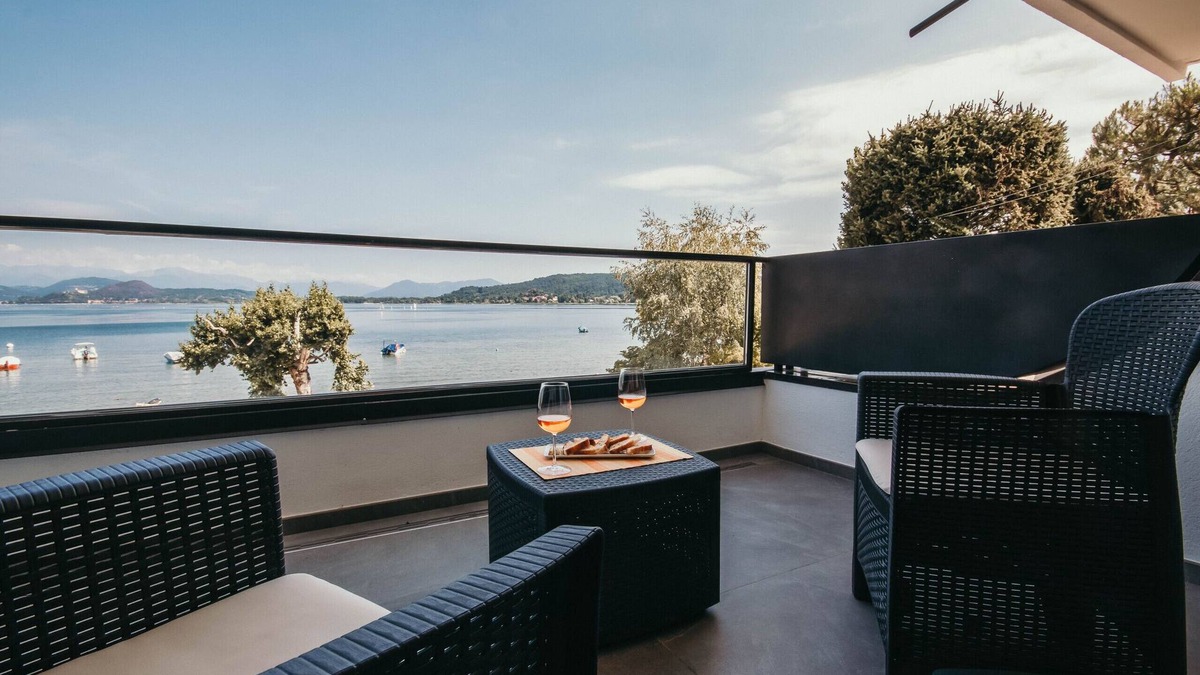 Villaggi Apartment | Appartamento Iucci - Lakeside L&B