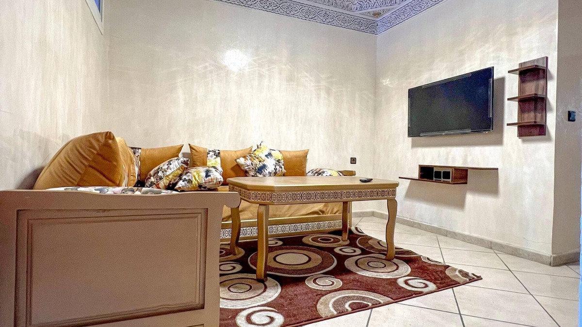 Miramar Apartment | Apparently chic and luxurious