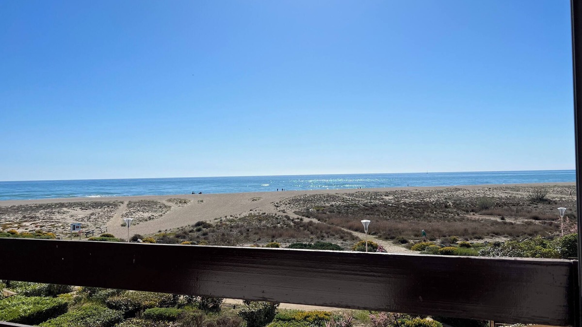 Port Leucate Apartment | Appart 4 pers. terrasse vue mer accès direct plage