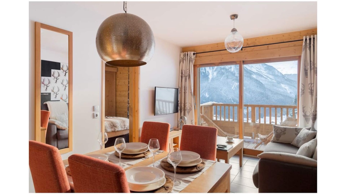 Champagny-en-Vanoise Apartment | Appart* Champagny La Plagne-Skis at your feet