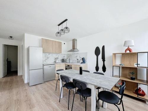 Neuilly-Plaisance Apartment | Appart cozy dans le centre-ville, 6 pers