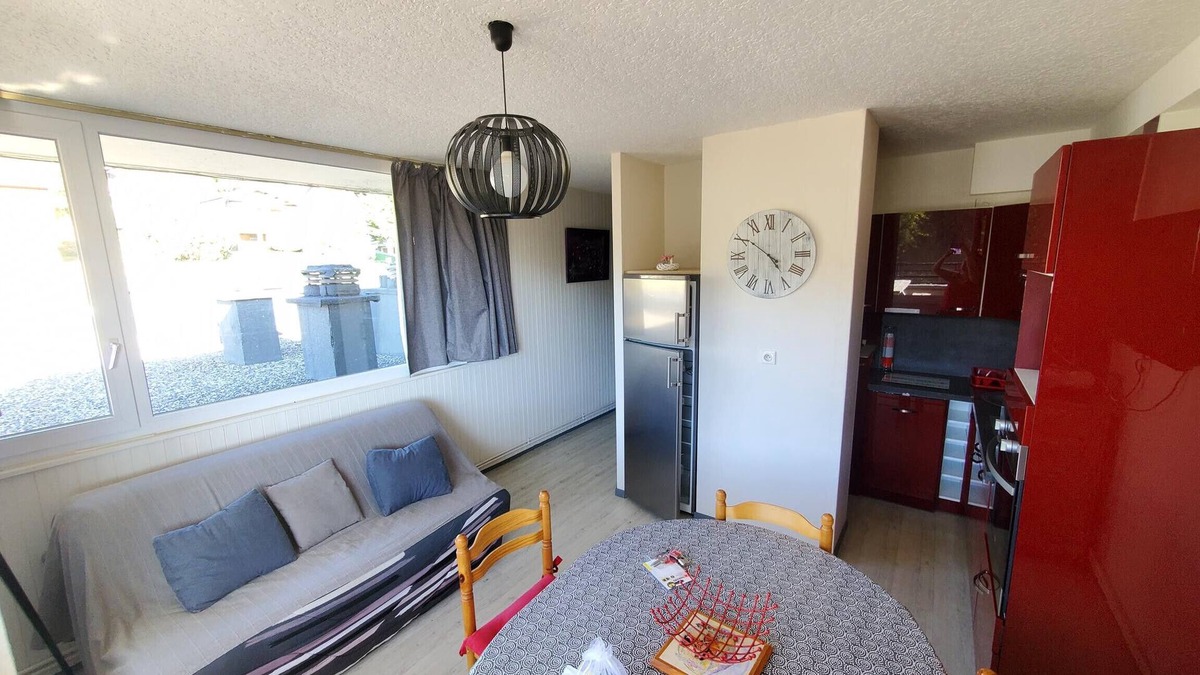 Besse-et-Saint-Anastaise Apartment | APPARTEMENT AVEC TERRASSE ET VUE SUR LE SANCY 301 GH