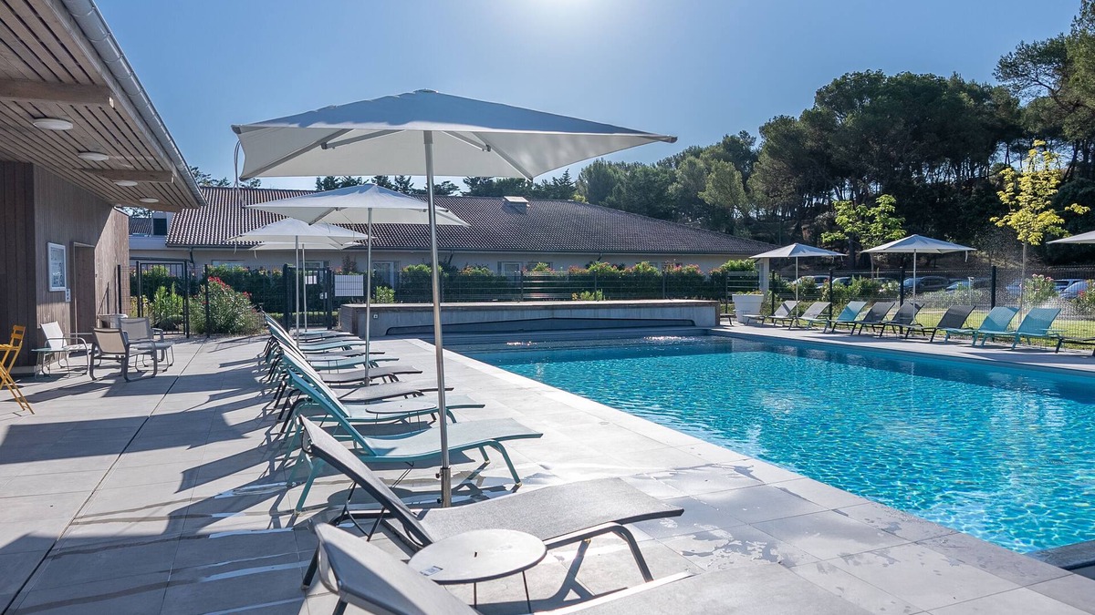 Cabries Hotel | Appart'hôtel Kyriad Résidence Cabriès - Plan de Campagne