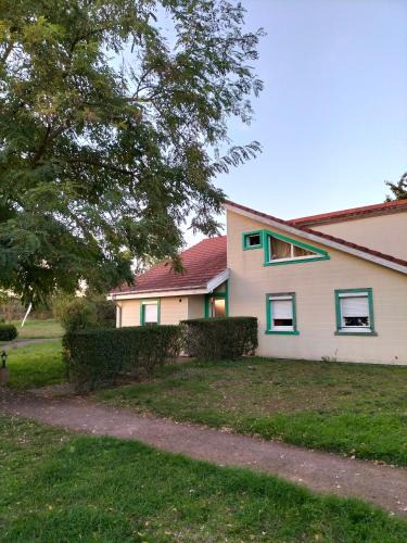 Bischoffsheim Apartment | Appart'Hôtel Les ACACIAS courte et longue durée