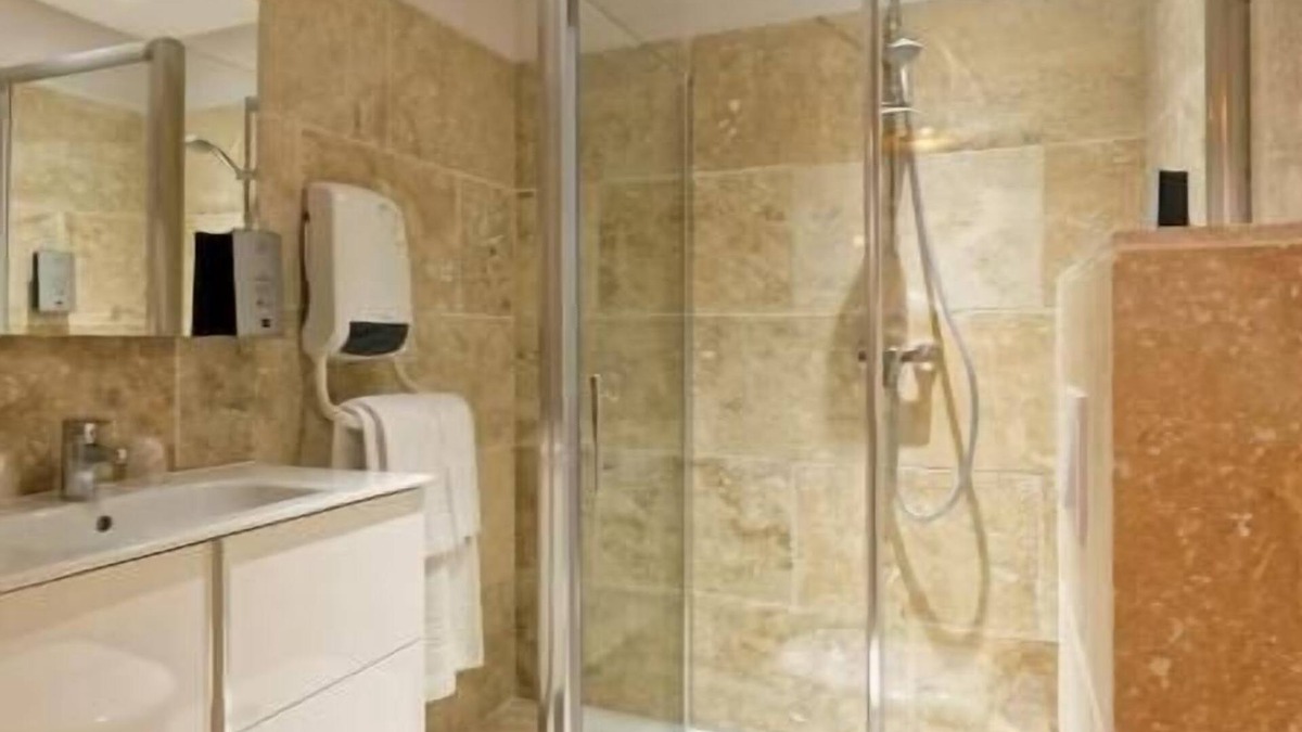 Autun Hotel | Appart 'hôtel Pied à Terre 2